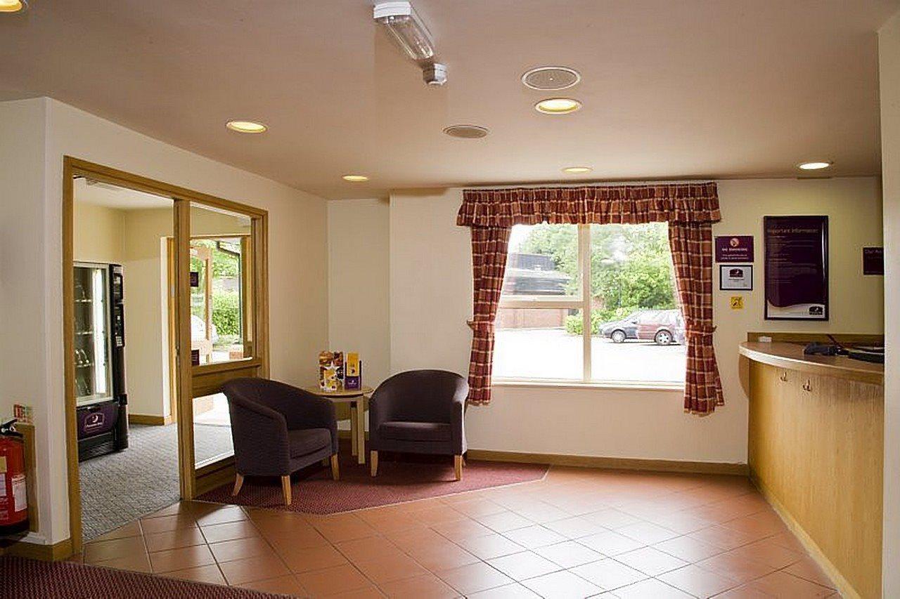Premier Inn Watford North Exterior photo